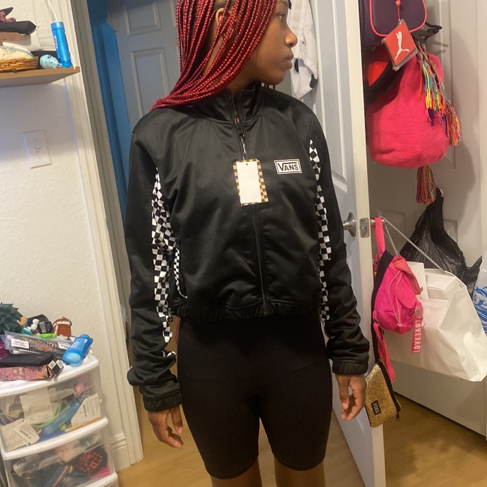 Jacket 🧥 - Picture 3 of 7